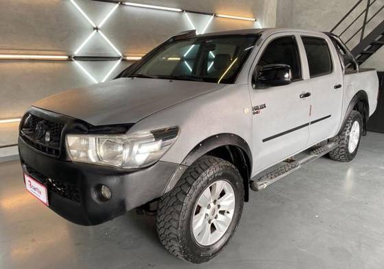 TOYOTA HILUX 2.5 STD 4X4 CD 16V TURBO DIESEL 4P MANUAL
